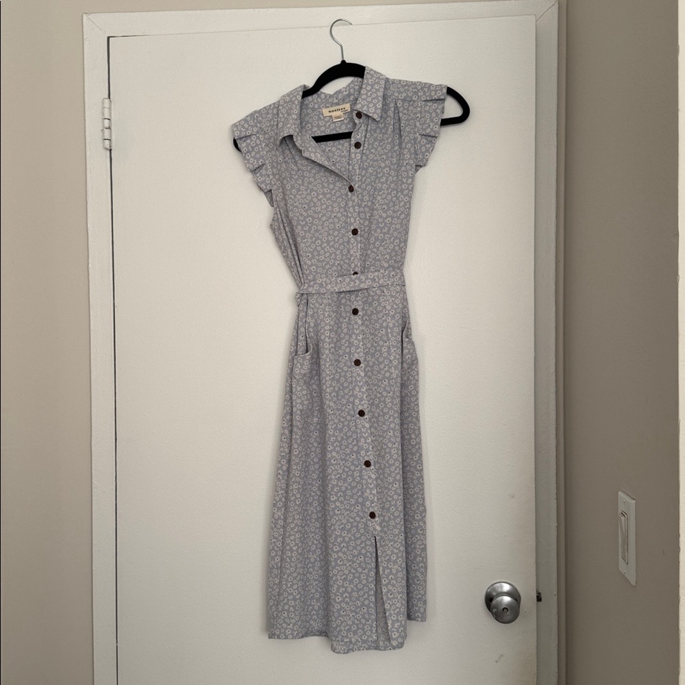 Elegant Blue Button-Down Midi Dress